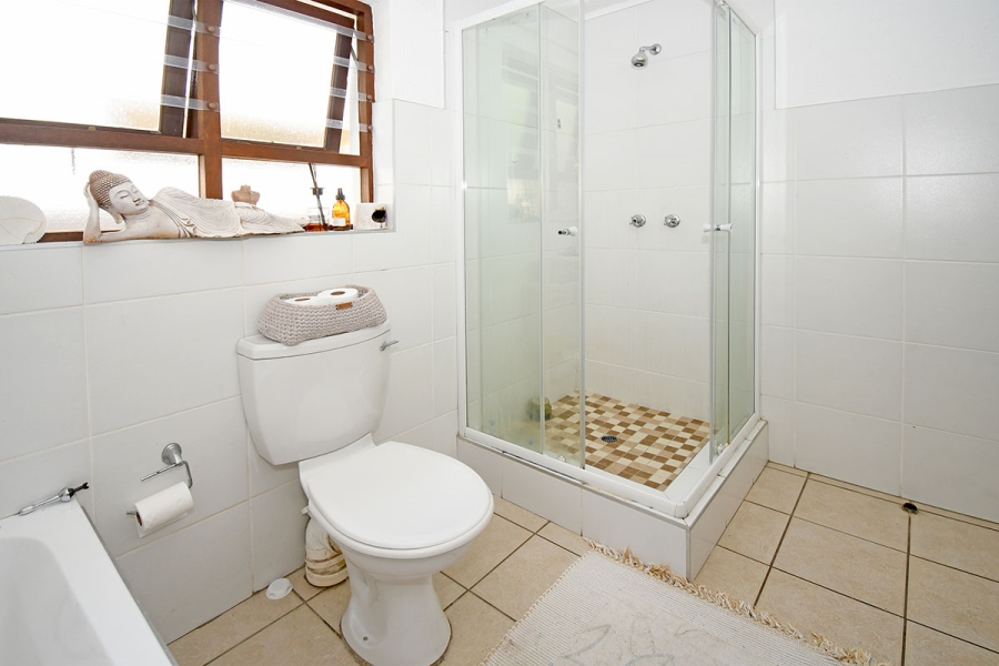2 Bedroom Property for Sale in Broadacres Gauteng