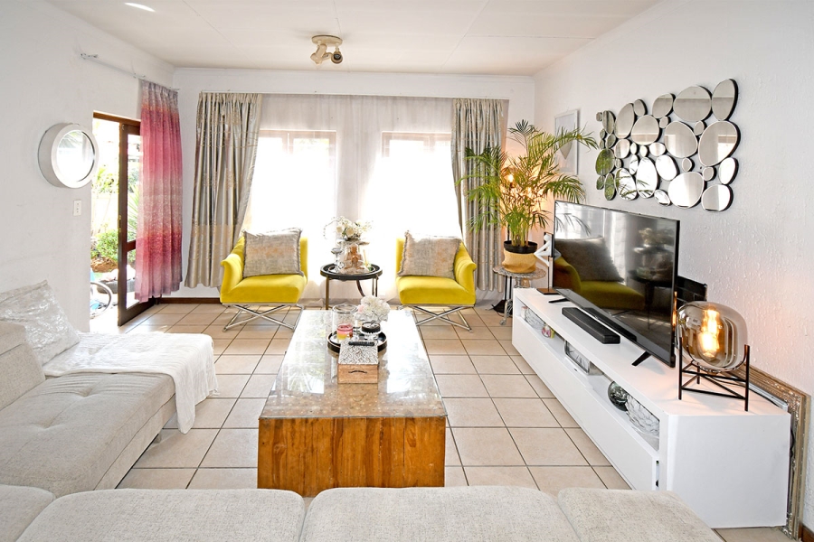 2 Bedroom Property for Sale in Broadacres Gauteng