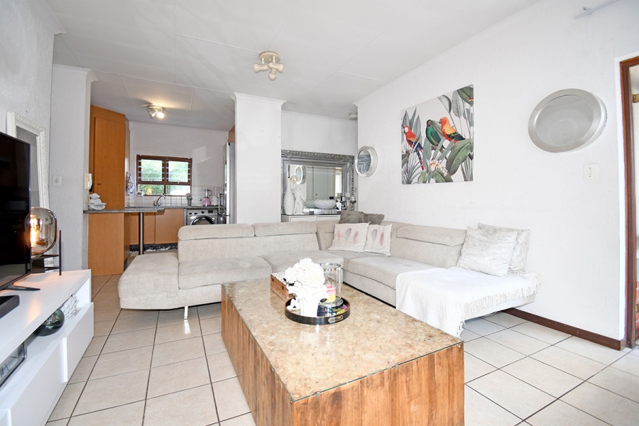 2 Bedroom Property for Sale in Broadacres Gauteng