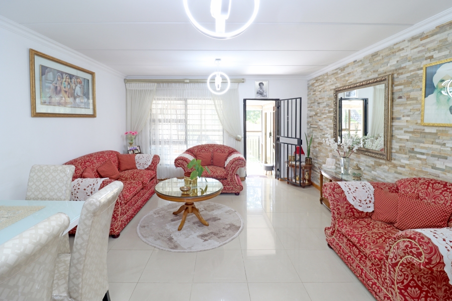 3 Bedroom Property for Sale in Barbeque Downs Gauteng