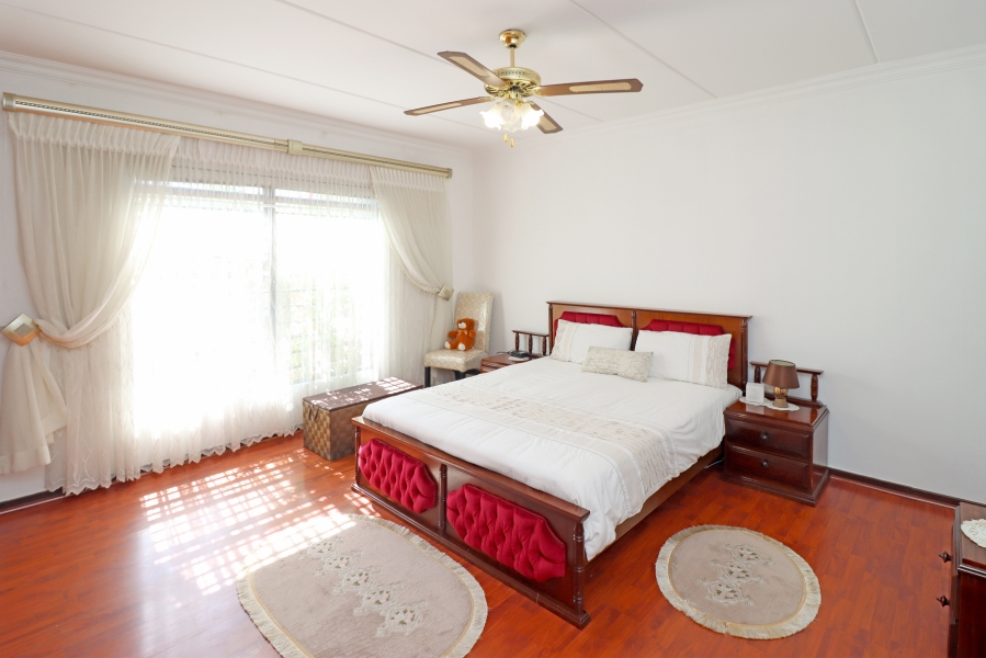 3 Bedroom Property for Sale in Barbeque Downs Gauteng