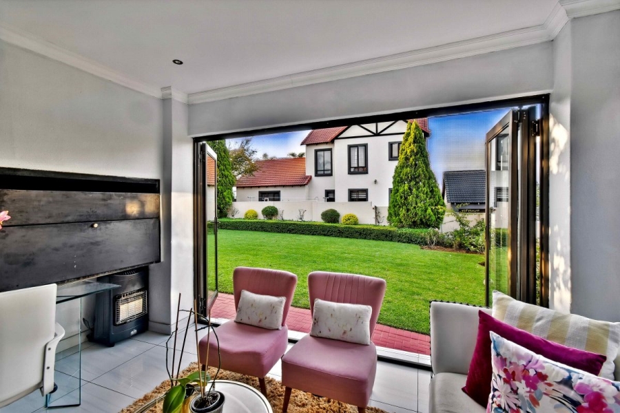 3 Bedroom Property for Sale in Thatchfield Glen Gauteng