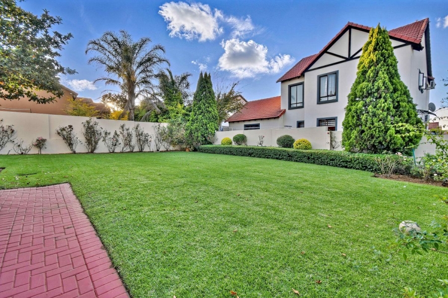 3 Bedroom Property for Sale in Thatchfield Glen Gauteng