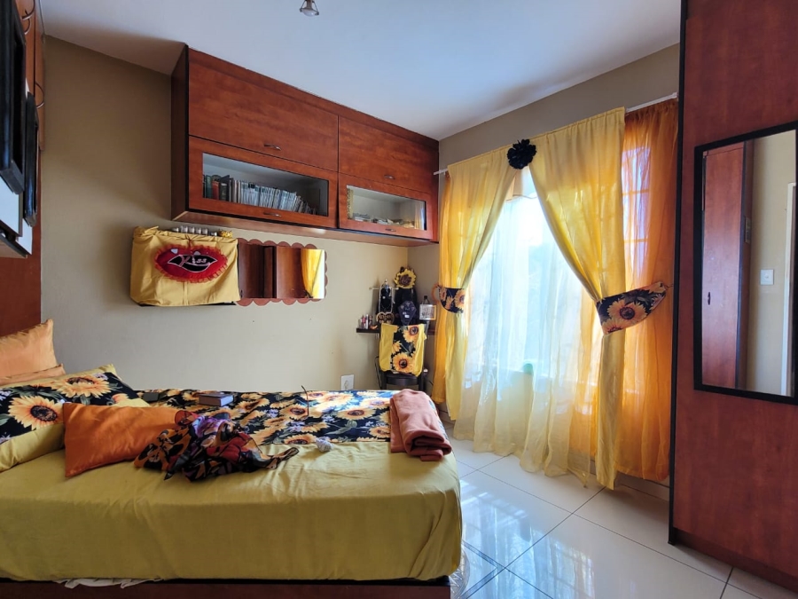 2 Bedroom Property for Sale in Florida Glen Gauteng