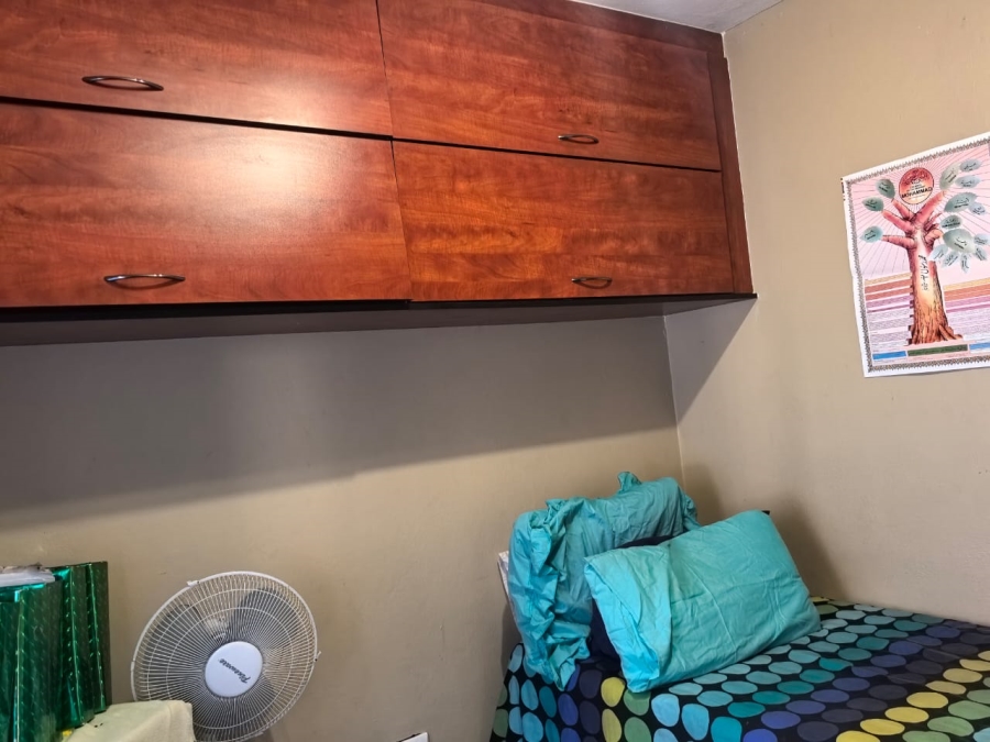 2 Bedroom Property for Sale in Florida Glen Gauteng