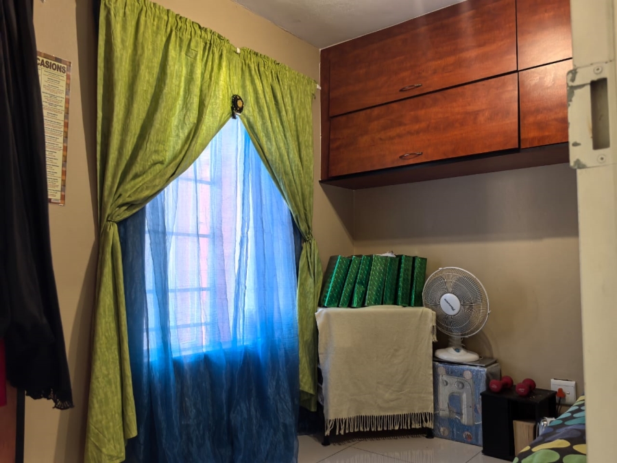 2 Bedroom Property for Sale in Florida Glen Gauteng