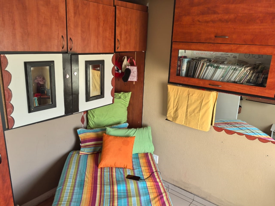 2 Bedroom Property for Sale in Florida Glen Gauteng