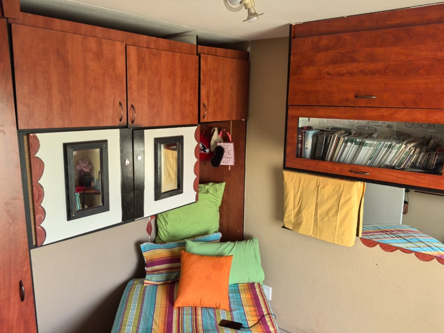 2 Bedroom Property for Sale in Florida Glen Gauteng