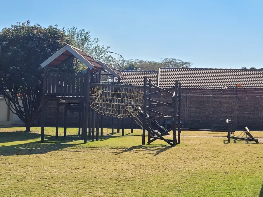 2 Bedroom Property for Sale in Florida Glen Gauteng