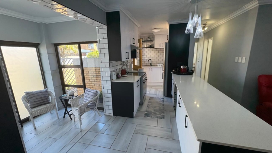 2 Bedroom Property for Sale in Beyers Park Gauteng