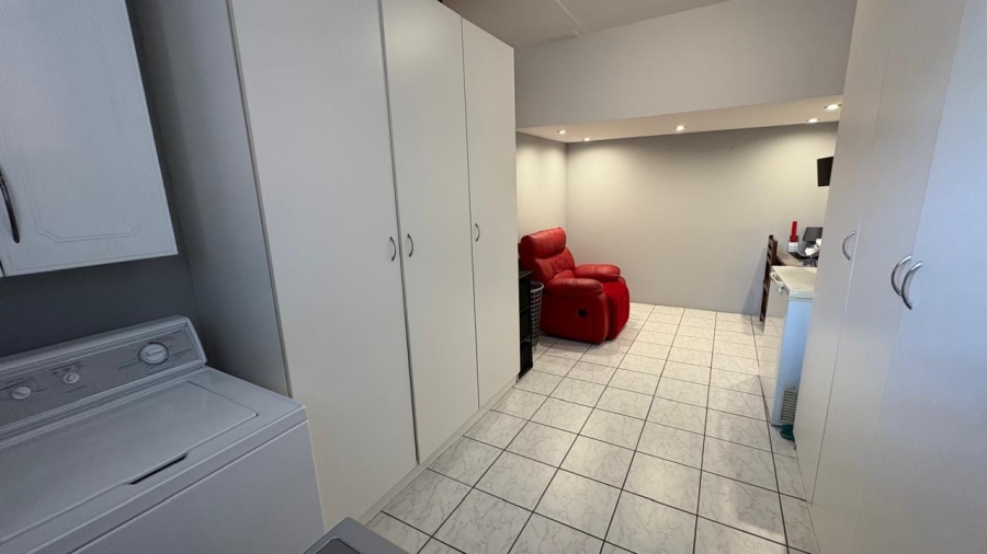 2 Bedroom Property for Sale in Beyers Park Gauteng