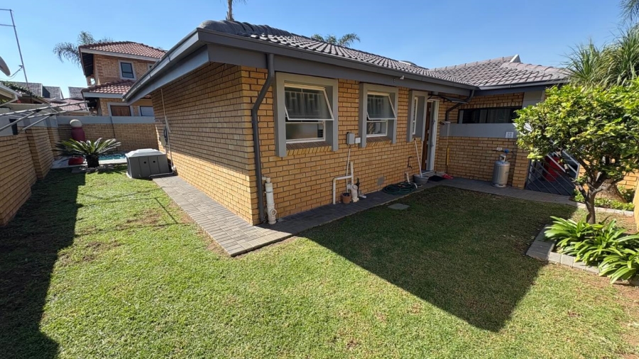 2 Bedroom Property for Sale in Beyers Park Gauteng