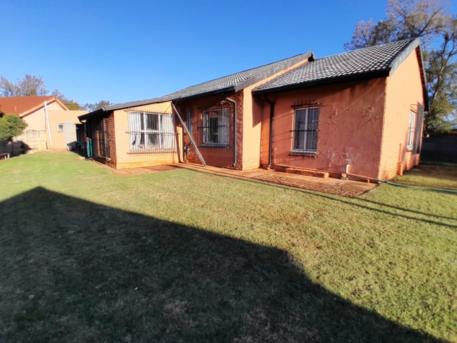4 Bedroom Property for Sale in Welverdiend Gauteng
