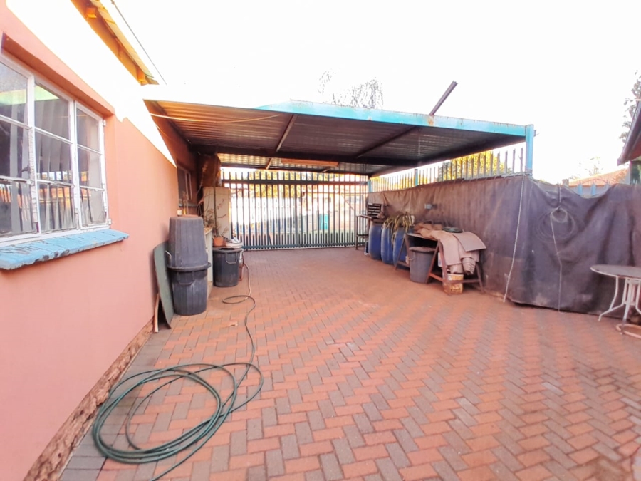 4 Bedroom Property for Sale in Welverdiend Gauteng