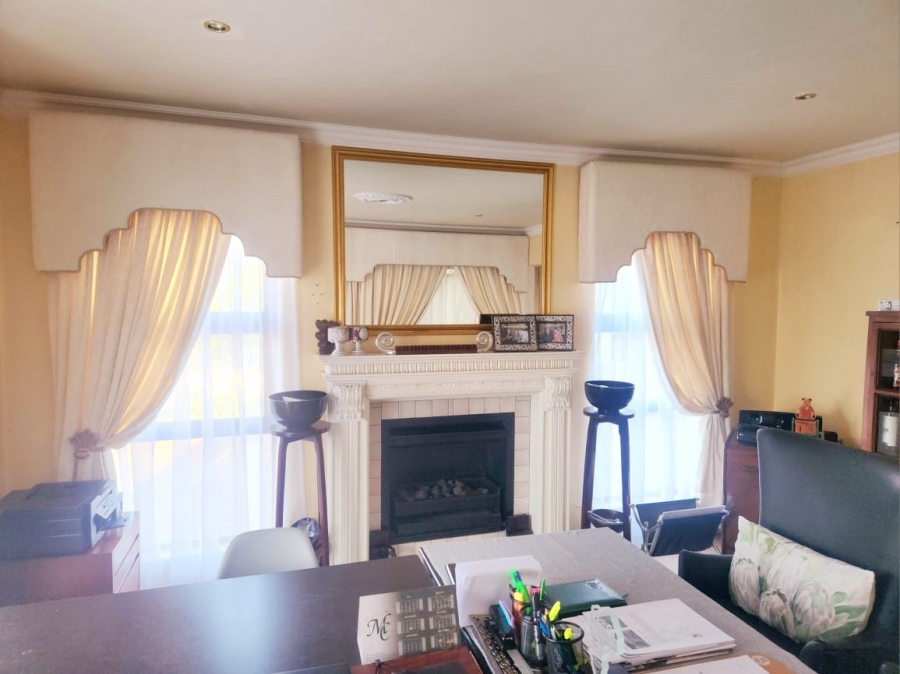 4 Bedroom Property for Sale in Bronkhorstbaai Gauteng