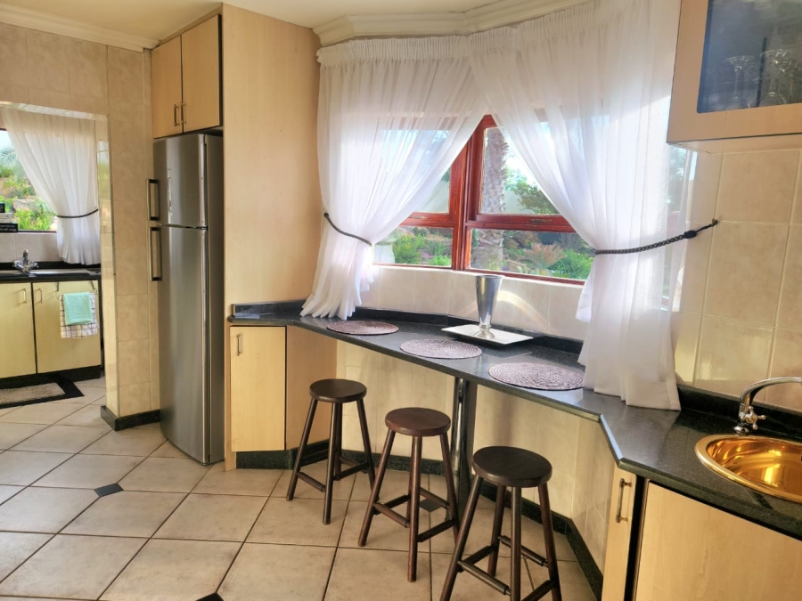 4 Bedroom Property for Sale in Bronkhorstbaai Gauteng