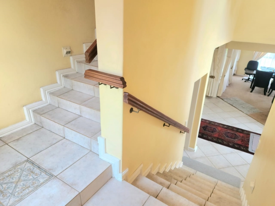 4 Bedroom Property for Sale in Bronkhorstbaai Gauteng