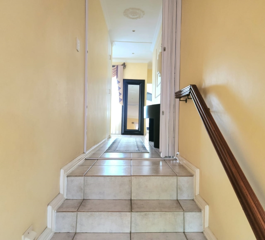 4 Bedroom Property for Sale in Bronkhorstbaai Gauteng