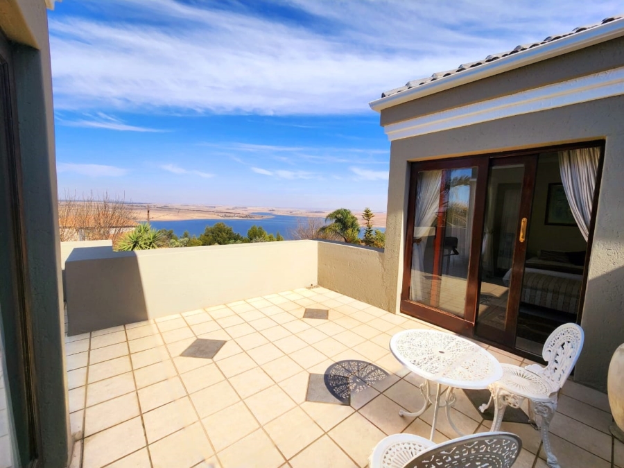 4 Bedroom Property for Sale in Bronkhorstbaai Gauteng