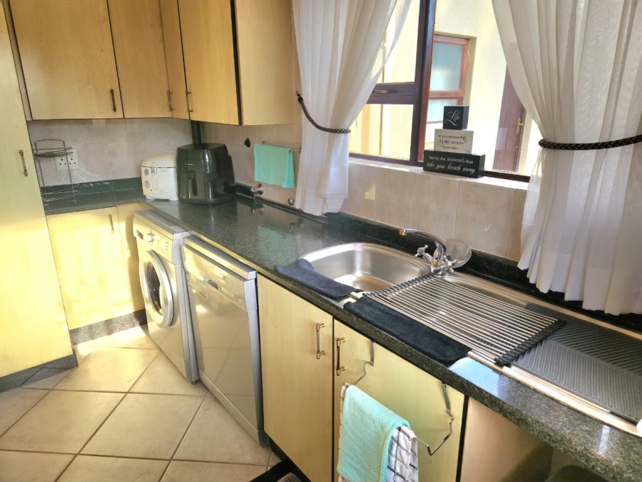 4 Bedroom Property for Sale in Bronkhorstbaai Gauteng