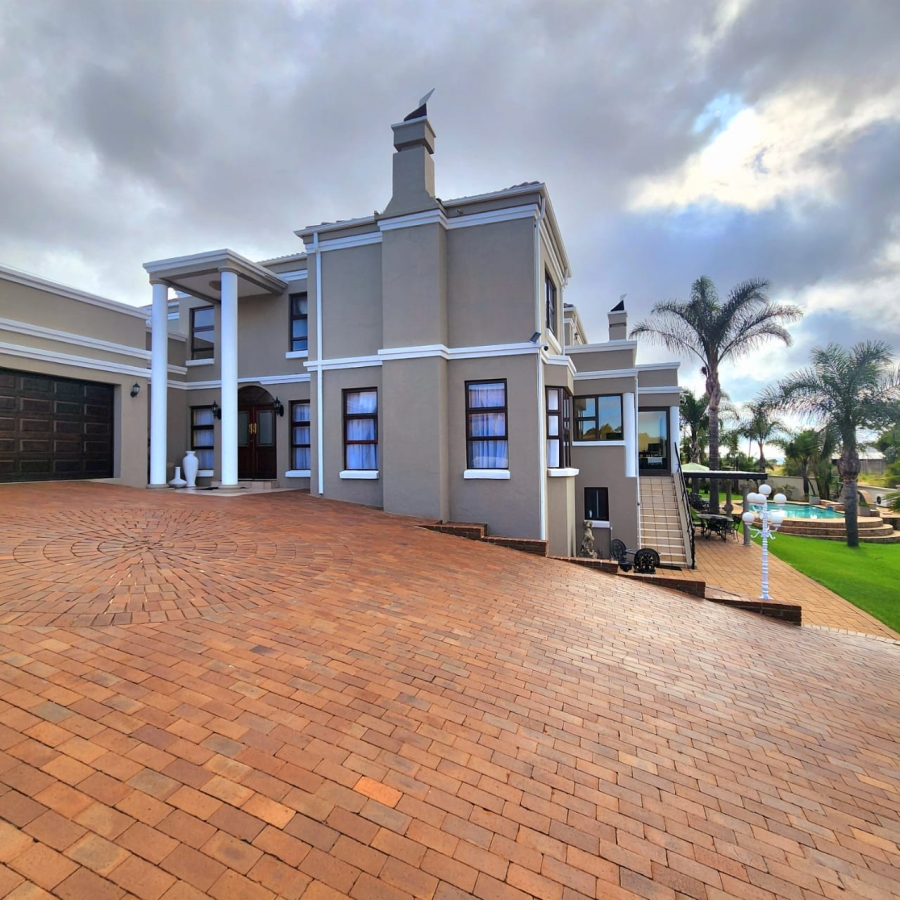 4 Bedroom Property for Sale in Bronkhorstbaai Gauteng