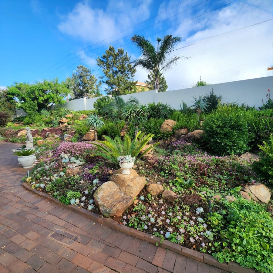 4 Bedroom Property for Sale in Bronkhorstbaai Gauteng