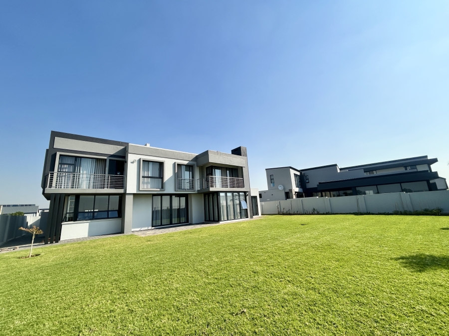 To Let 4 Bedroom Property for Rent in Midstream Heights Gauteng