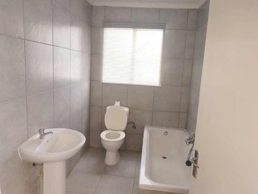 To Let 2 Bedroom Property for Rent in Randpark Gauteng