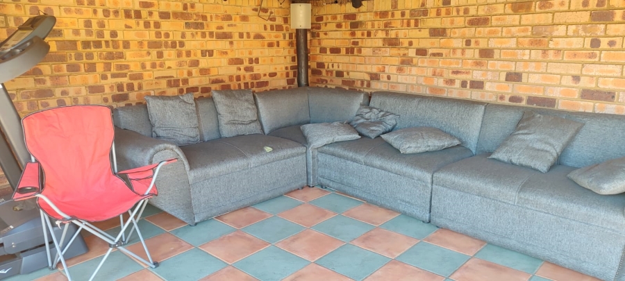 2 Bedroom Property for Sale in Greenhills Gauteng