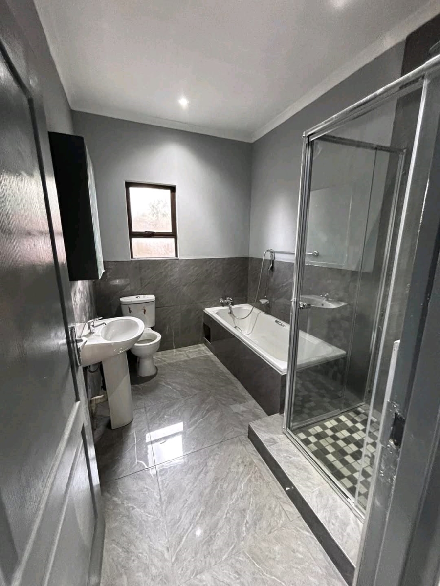 3 Bedroom Property for Sale in Westonaria Gauteng