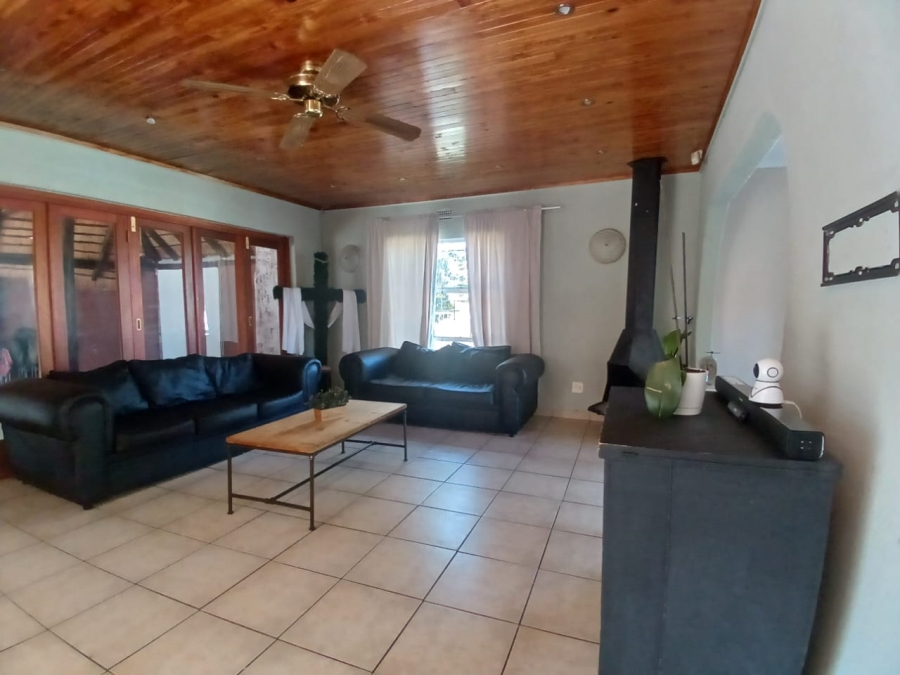 3 Bedroom Property for Sale in Helikonpark Gauteng