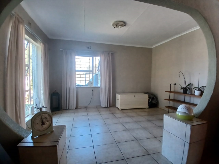 3 Bedroom Property for Sale in Helikonpark Gauteng