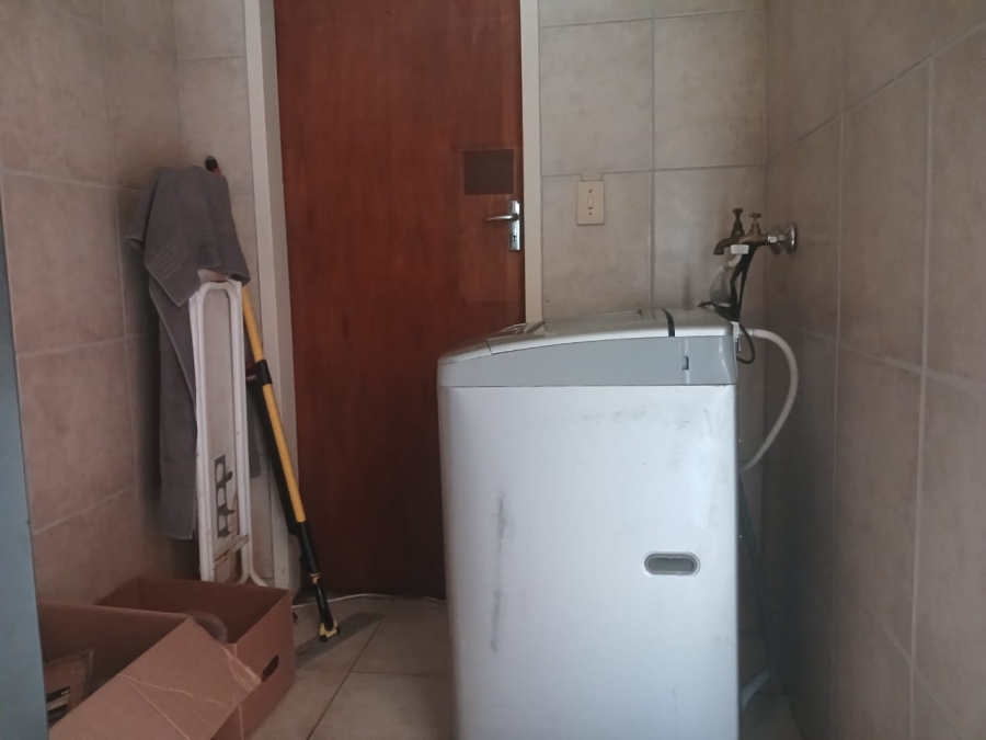 3 Bedroom Property for Sale in Helikonpark Gauteng