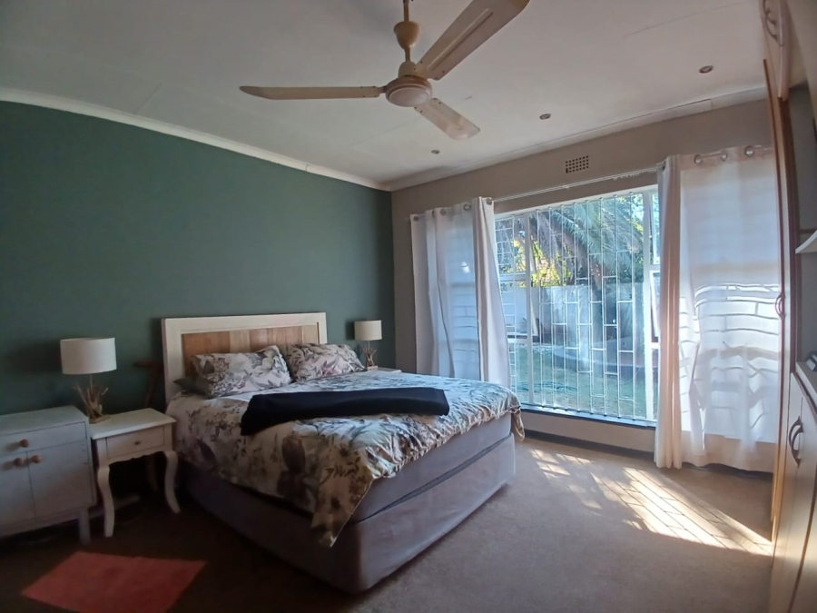 3 Bedroom Property for Sale in Helikonpark Gauteng