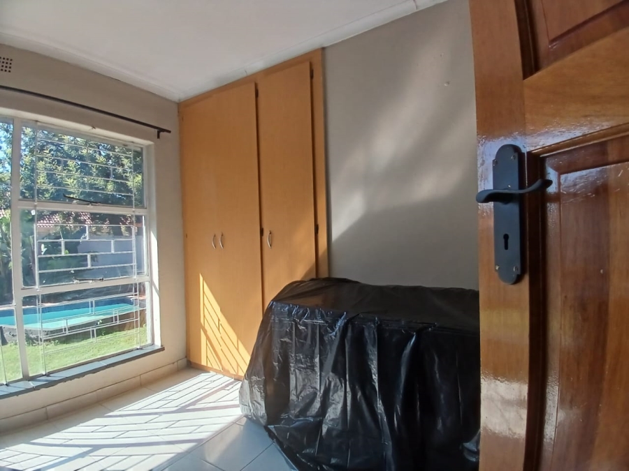 3 Bedroom Property for Sale in Helikonpark Gauteng