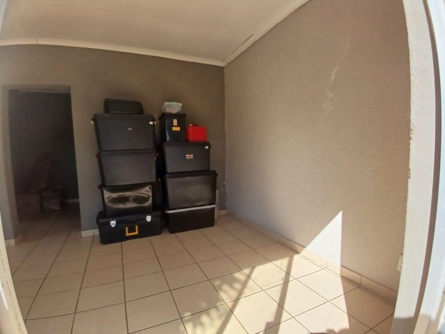 3 Bedroom Property for Sale in Helikonpark Gauteng