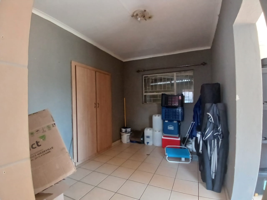 3 Bedroom Property for Sale in Helikonpark Gauteng