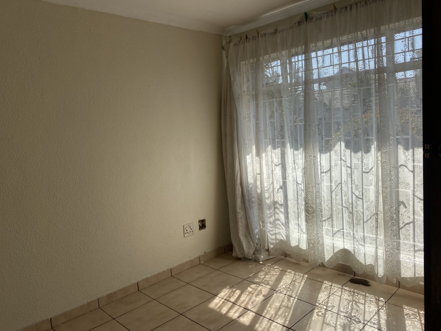 3 Bedroom Property for Sale in Tulisa Park Gauteng