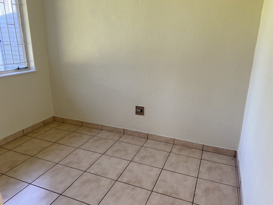 3 Bedroom Property for Sale in Tulisa Park Gauteng