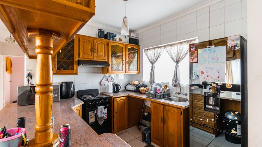 To Let 3 Bedroom Property for Rent in Elspark Gauteng