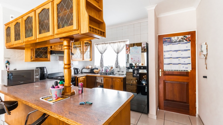 To Let 3 Bedroom Property for Rent in Elspark Gauteng