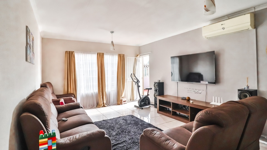 To Let 3 Bedroom Property for Rent in Elspark Gauteng