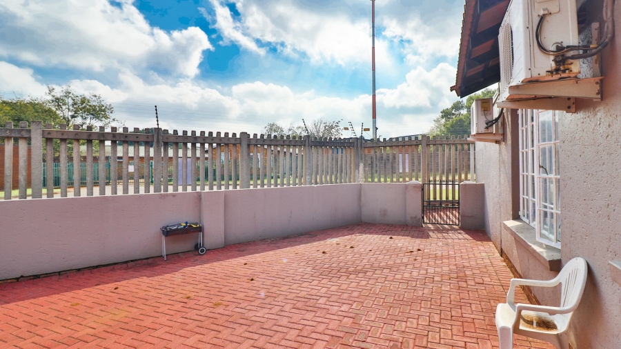 To Let 3 Bedroom Property for Rent in Elspark Gauteng