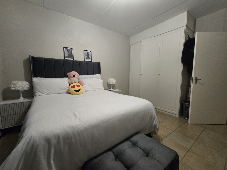 To Let 1 Bedroom Property for Rent in Halfway Gardens Gauteng