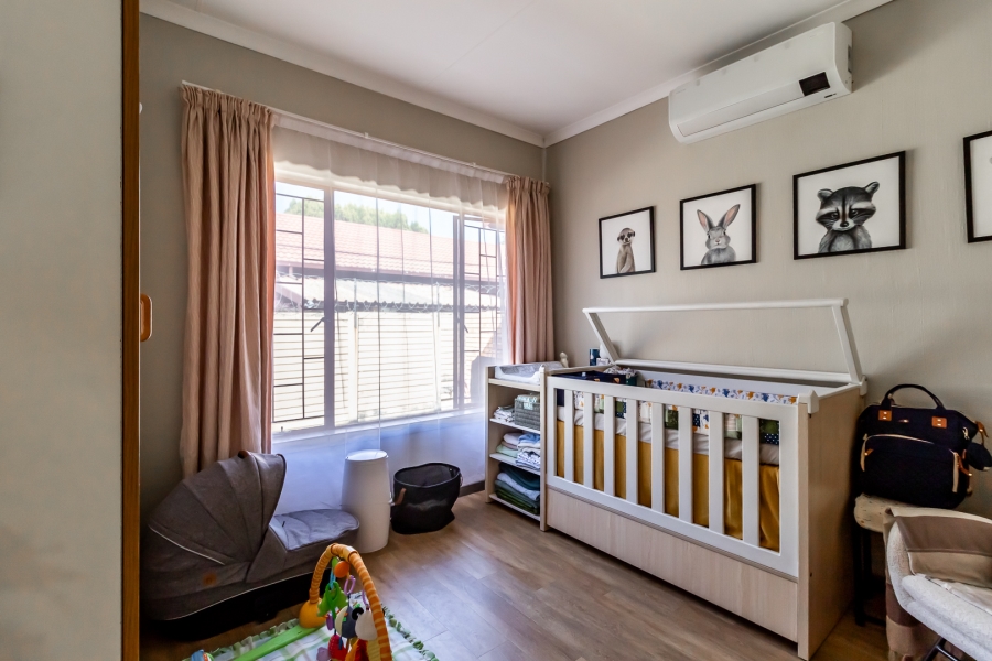 To Let 3 Bedroom Property for Rent in Waverley Gauteng