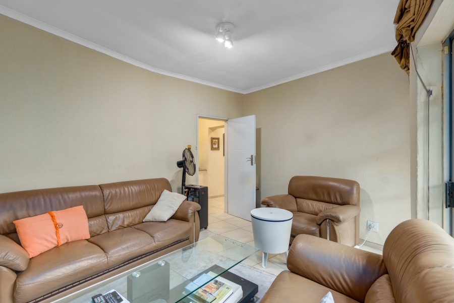 To Let 3 Bedroom Property for Rent in Parkmore Gauteng