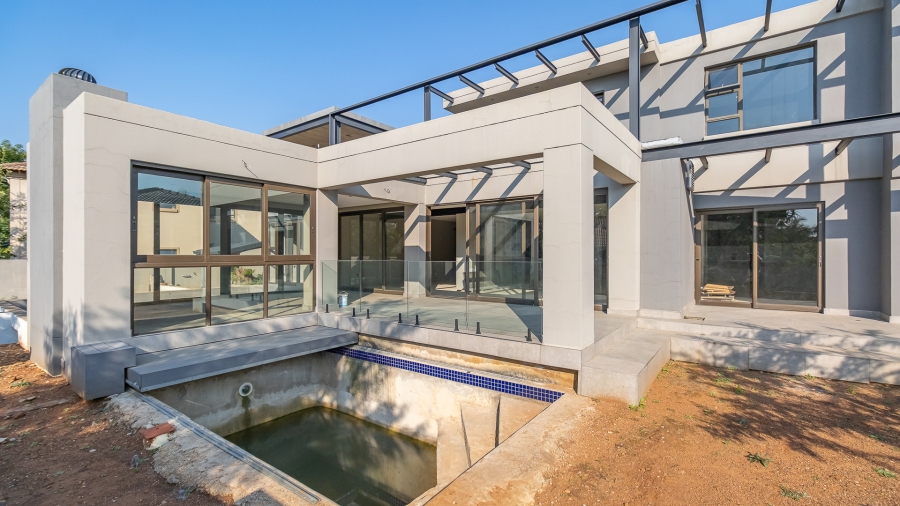 7 Bedroom Property for Sale in Midstream Estate Gauteng