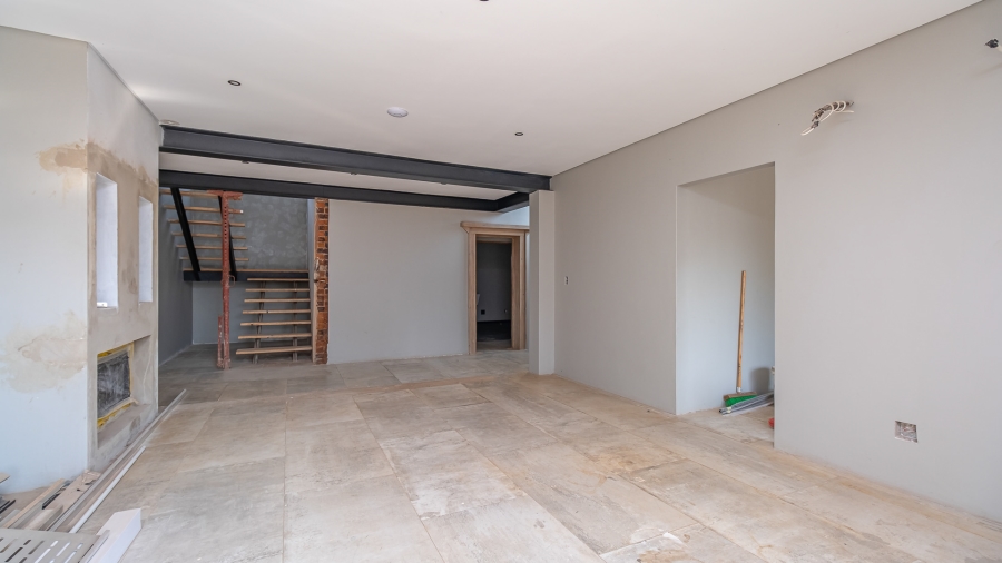 7 Bedroom Property for Sale in Midstream Estate Gauteng