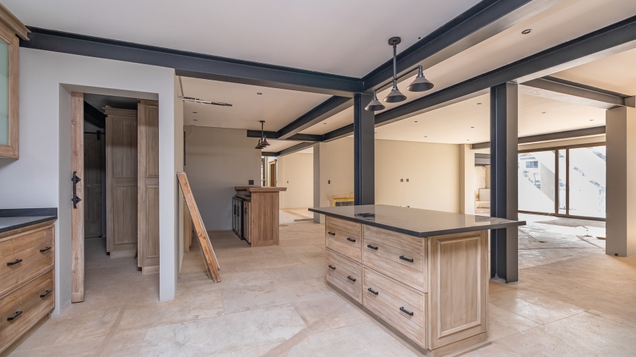 7 Bedroom Property for Sale in Midstream Estate Gauteng