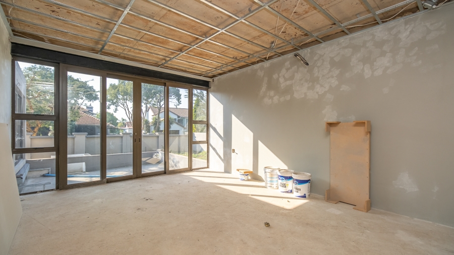 7 Bedroom Property for Sale in Midstream Estate Gauteng